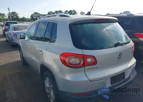 2010 Volkswagen Tiguan Se из США, поврежденный, VIN WVGAV7AXXAW000155